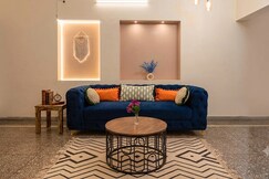 AP luxe stays Luxury 2bhk Home Theater chill relax, Delhi