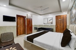 Hotel O Akki Residency, Noida