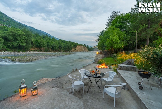 StayVista| Moets Waterfront Estate Villa