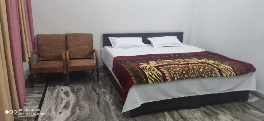 Vyas Home_stay - Tap to explore photos