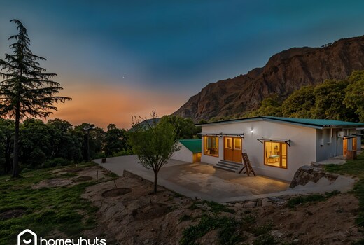 Kuriyana Stay |2BR| A Secluded Heaven by Homeyhuts