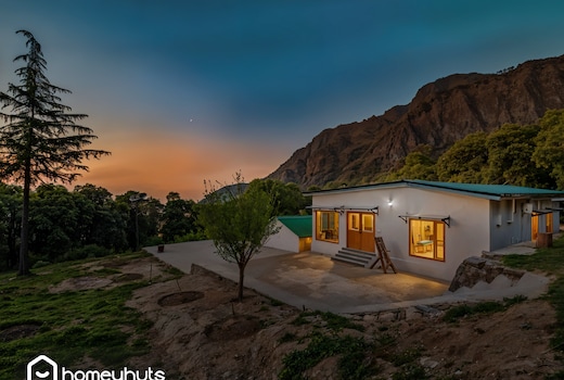 Kuriyana Stay |2BR| A Secluded Heaven by Homeyhuts