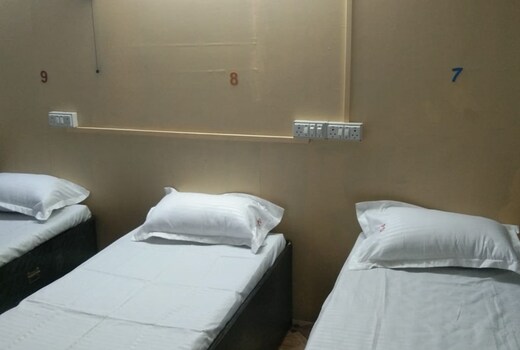 Paradise Dormitory Vashi