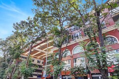 Hotel O Shree Palace, Surat