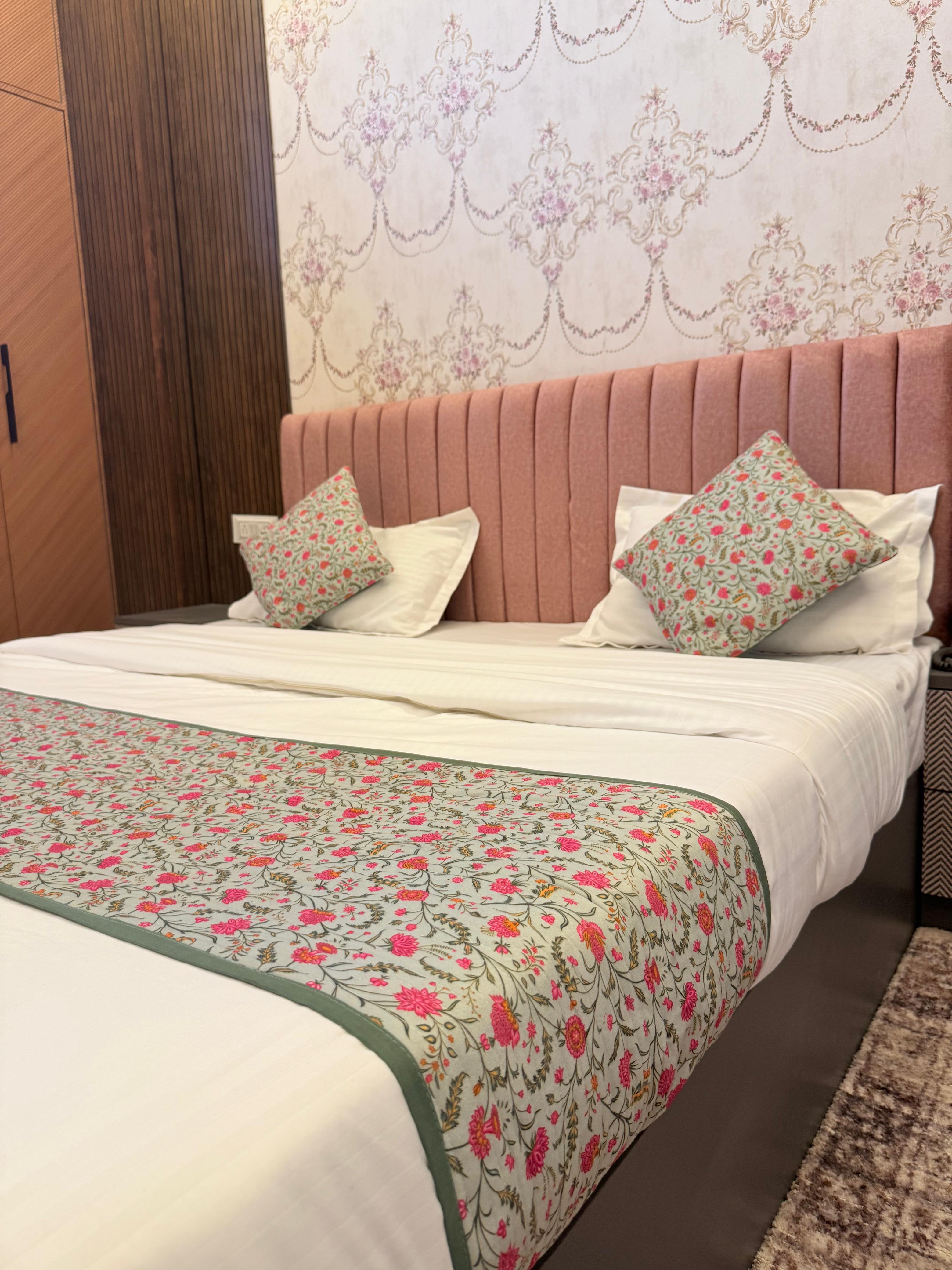 Hotel Shanti Vilas - Tap to explore photos