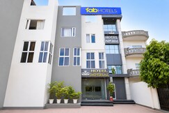 Fabhotel Imperial 900 m from Sarnath Museum, Varanasi