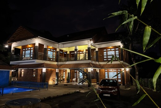 Lakesong Homestay 6BR with Pool by Homeyhuts