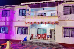 Curly Homestay @ Malvan, Malvan