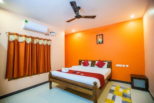 Sri Balaji's Villa and Residence | Rooms & Caretaker
