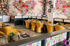 Raj Manglam Hotel, Chirawa