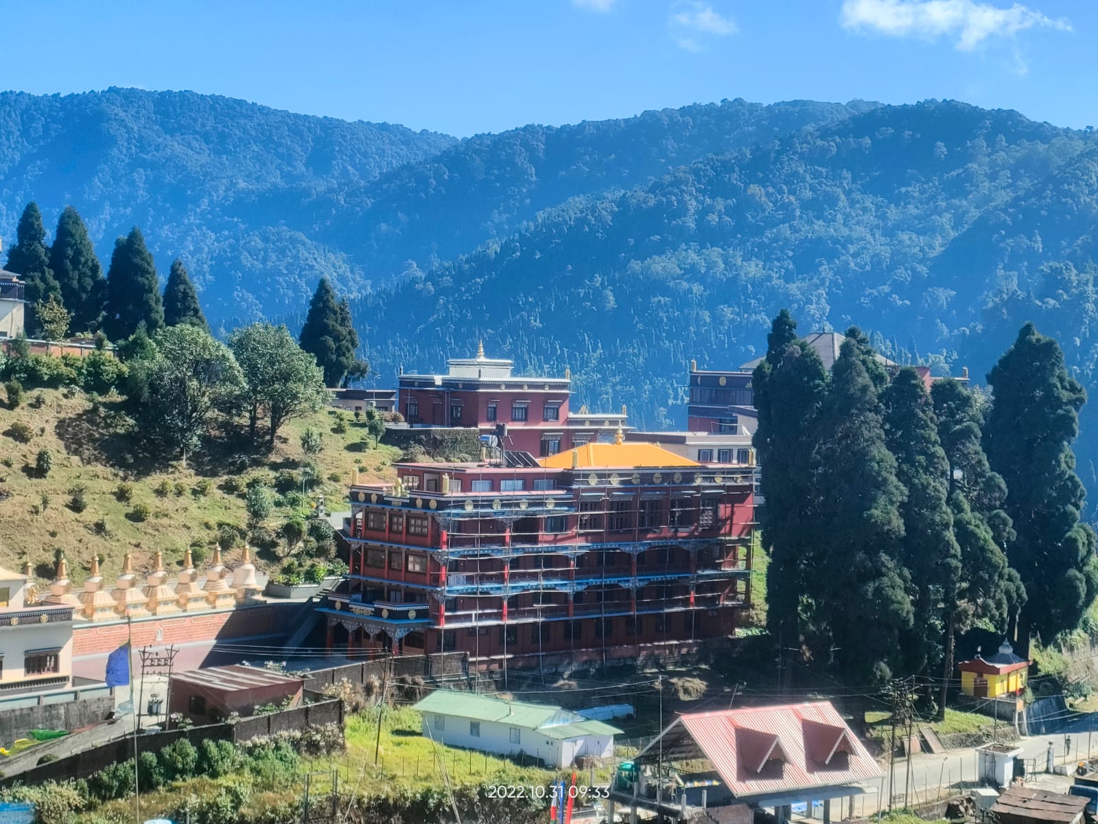 RCS Hilltop Homestay - Tap to explore photos