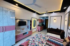 Skyin Stay, Greater Noida