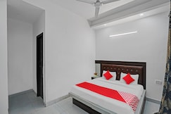 Flagship New Signature Hotel Near Iskcon Temple Noida, Noida