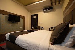 Collection O GIDC Naroda Formerly Hotel Eknath, Ahmedabad