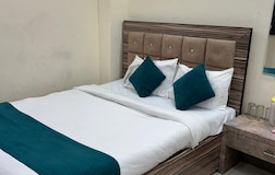 Deluxe Private Room with Attached washroom