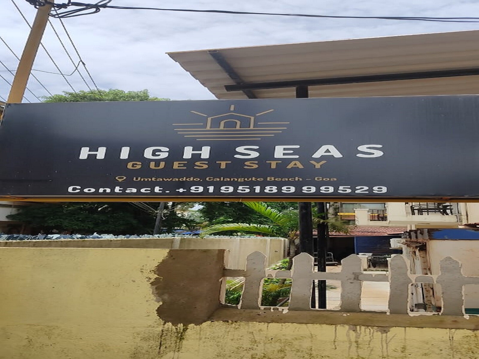 High Seas Guest Stay Calangute - Tap to explore photos