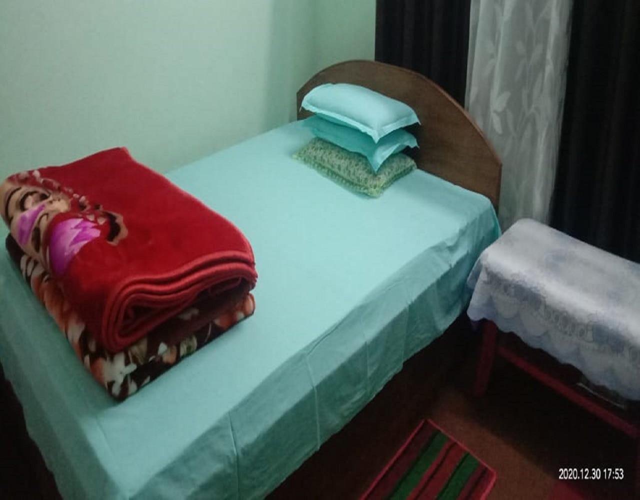 StayApart | Rooms at Thapa Homestay - Tap to explore photos