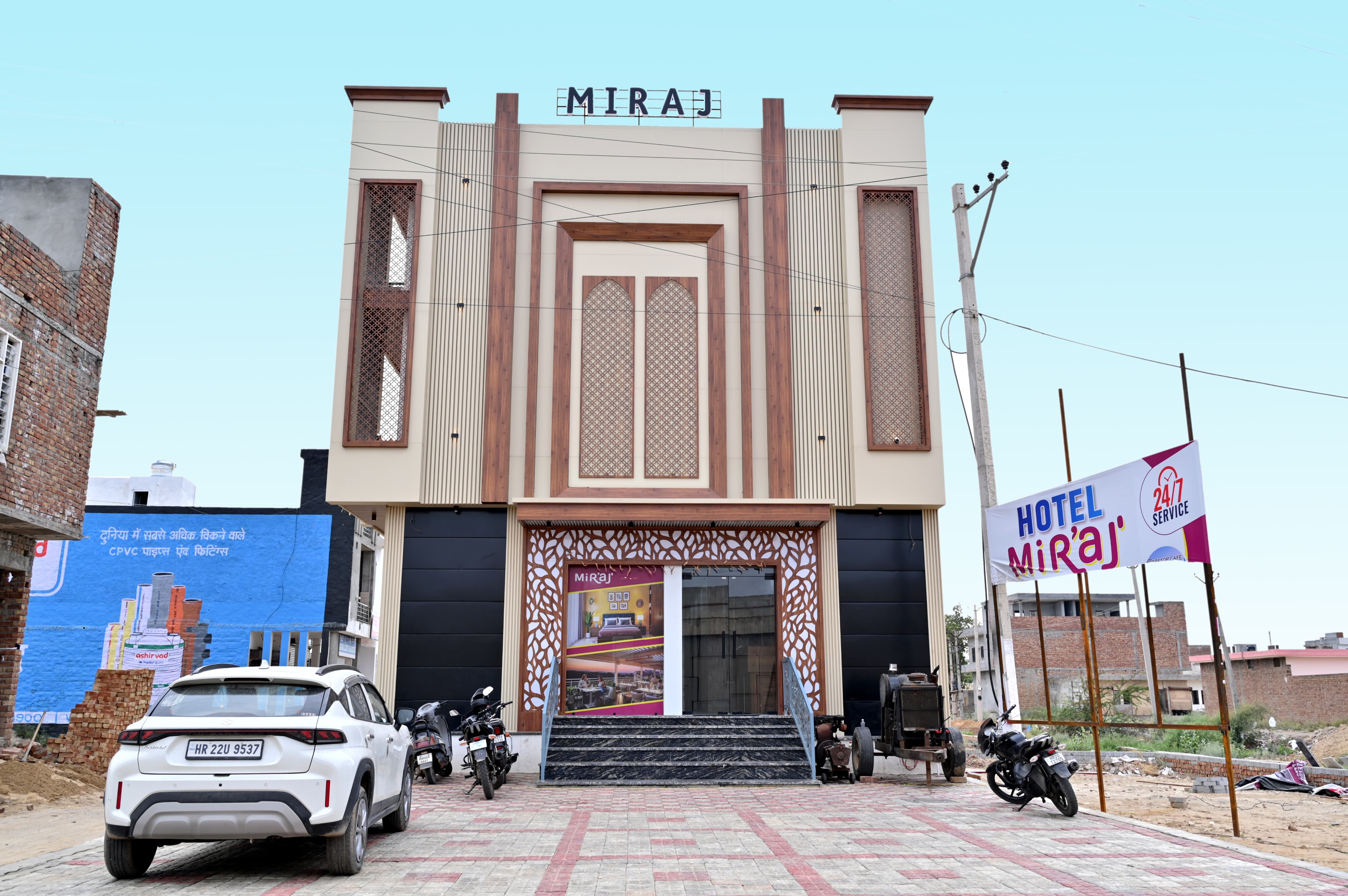 Hotel Miraj - Tap to explore photos