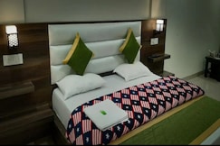 HOTEL GREEN PARK, Kharar