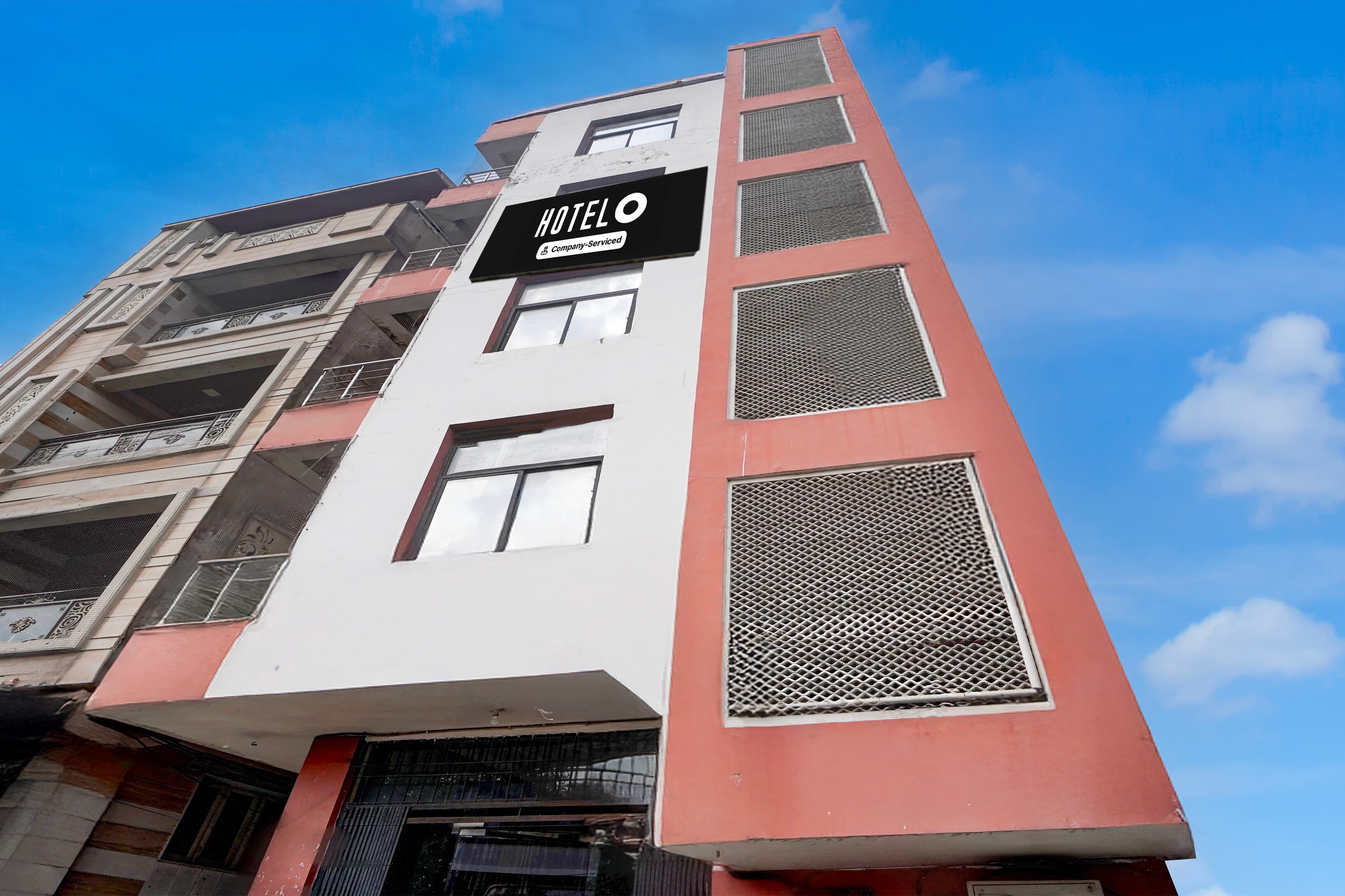 Hotel O Moti Dungri Road Near Albert Hall - Tap to explore photos
