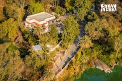 StayVista at Mangal House by the Lake, Mount Abu