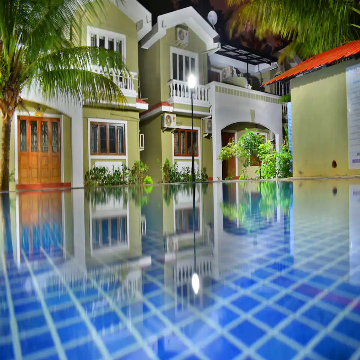 Rv3 4BHK Villa - Tap to explore photos