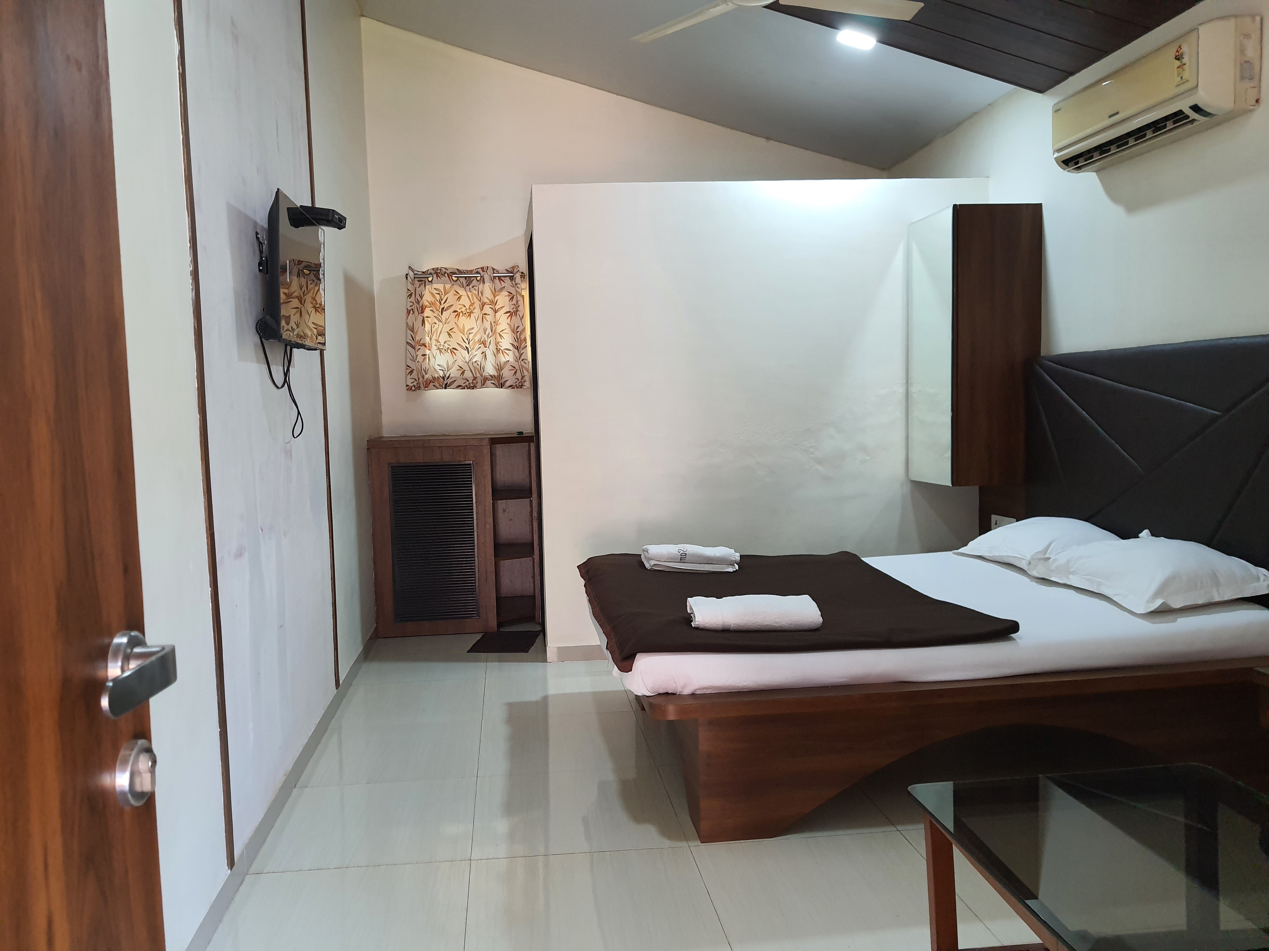 D Samudraa beach resort - Tap to explore photos