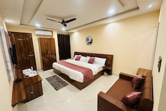 Rajkamal hotel and garden