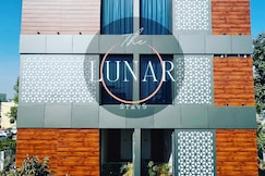 Hotel Lunar Stays, Bhopal