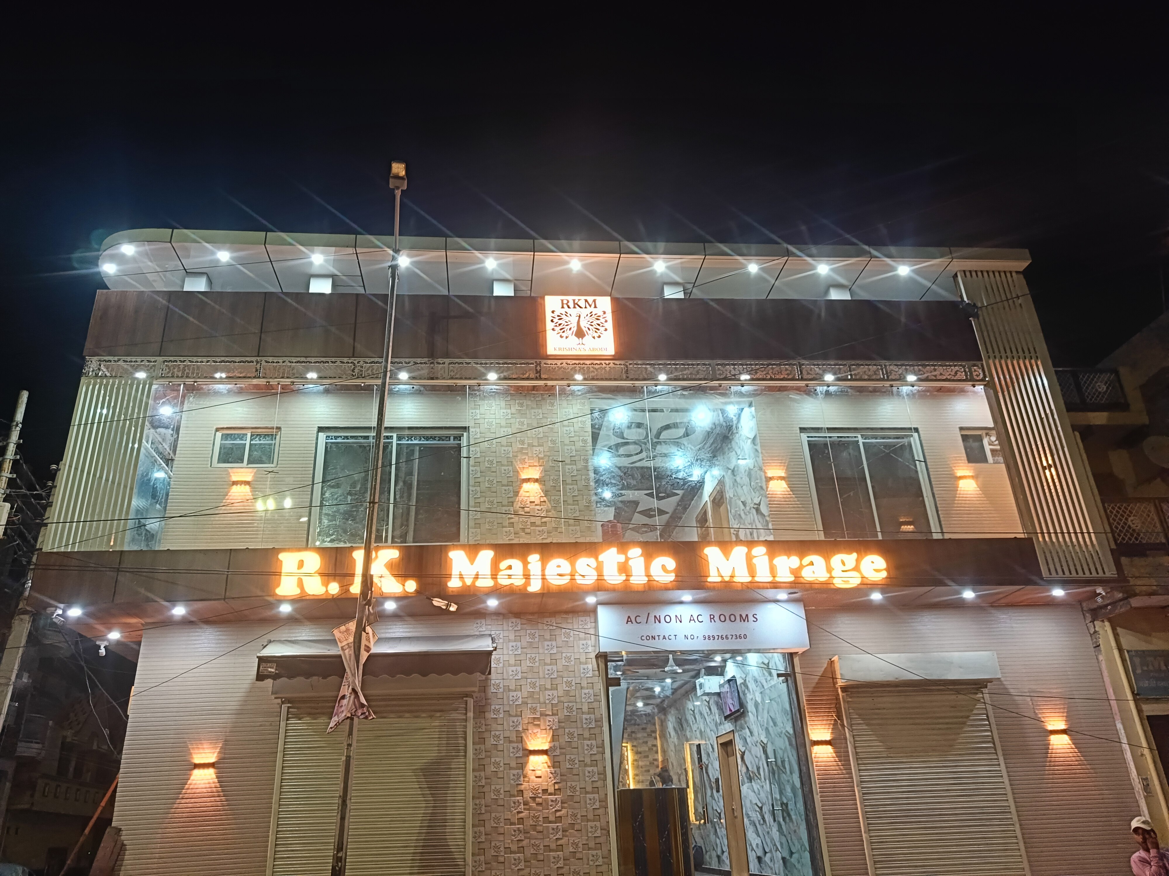 RK Majestic Mirage - Tap to explore photos