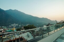 The Weekend Heights, Rishikesh