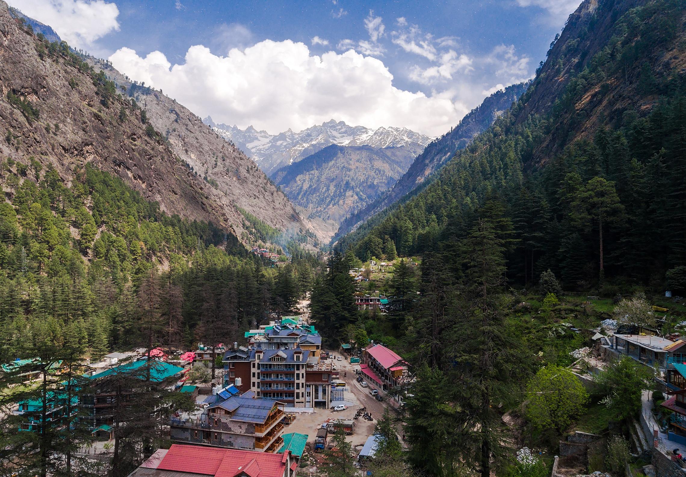 Abhilashi Inn Kasol - Tap to explore photos