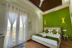 Olive Tiny Studio by BeauMonde Studio, Guwahati
