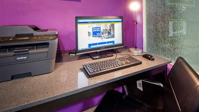 Best Western Plus Dilley Inn & Suites - Tap to explore photos