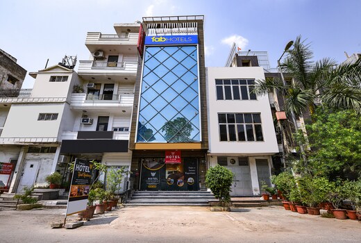 FabHotel Yash Residency - Yamuna Sports Complex