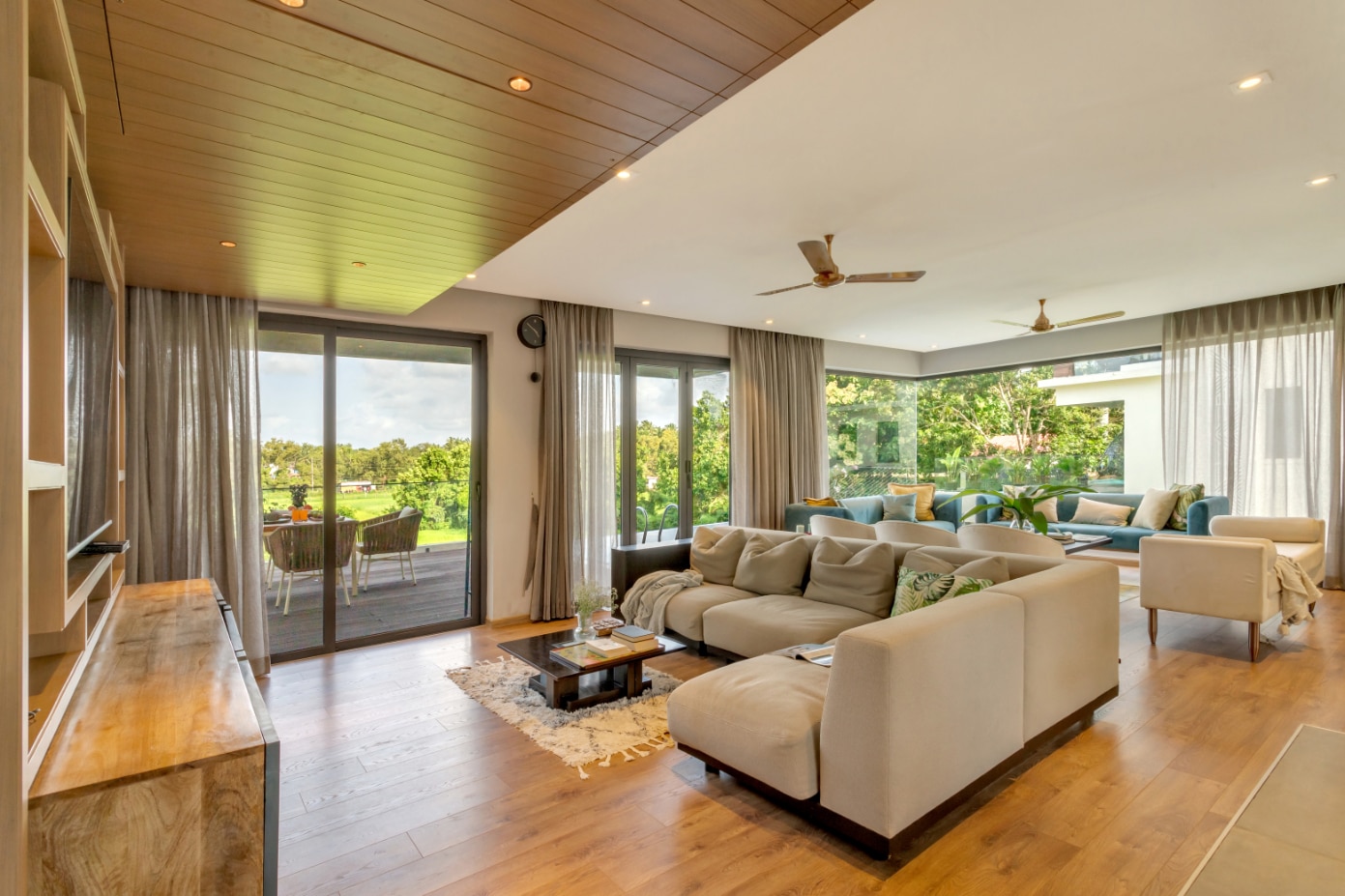 Rainforest Panache V7 Private Pool Villa - Tap to explore photos