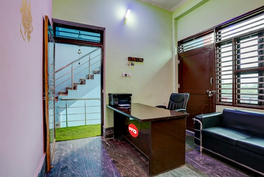 Hotel O Choudhary Residency