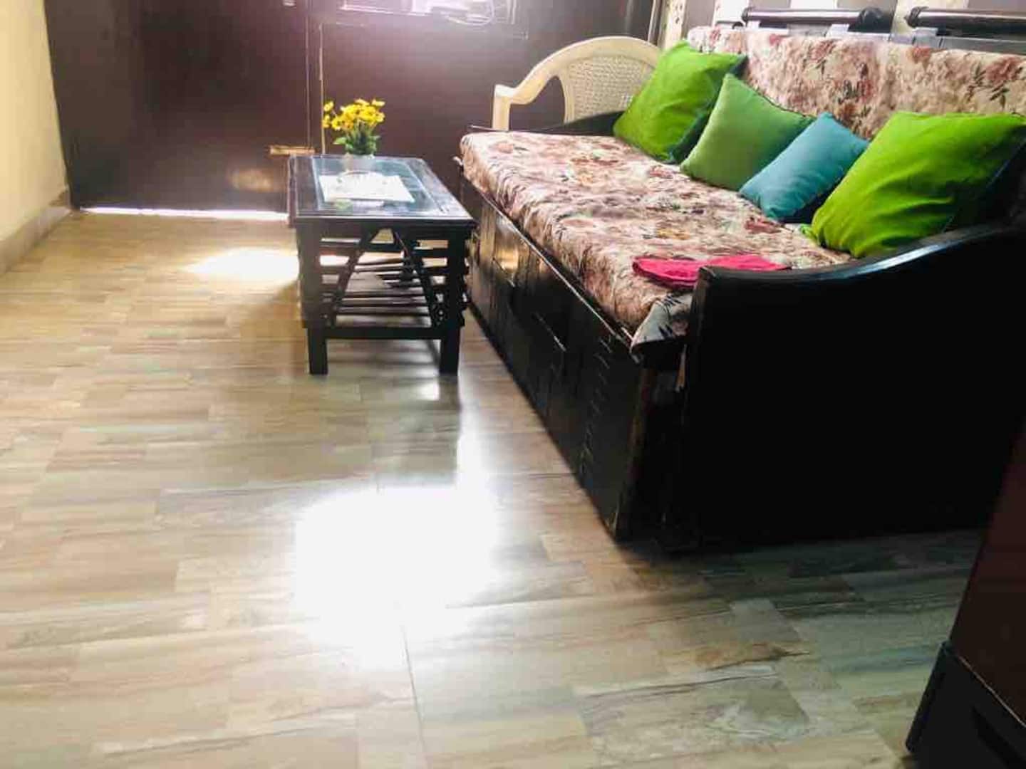 Oneness Stay 301, Ten mins frm Red Fort, Bus stand - Tap to explore photos