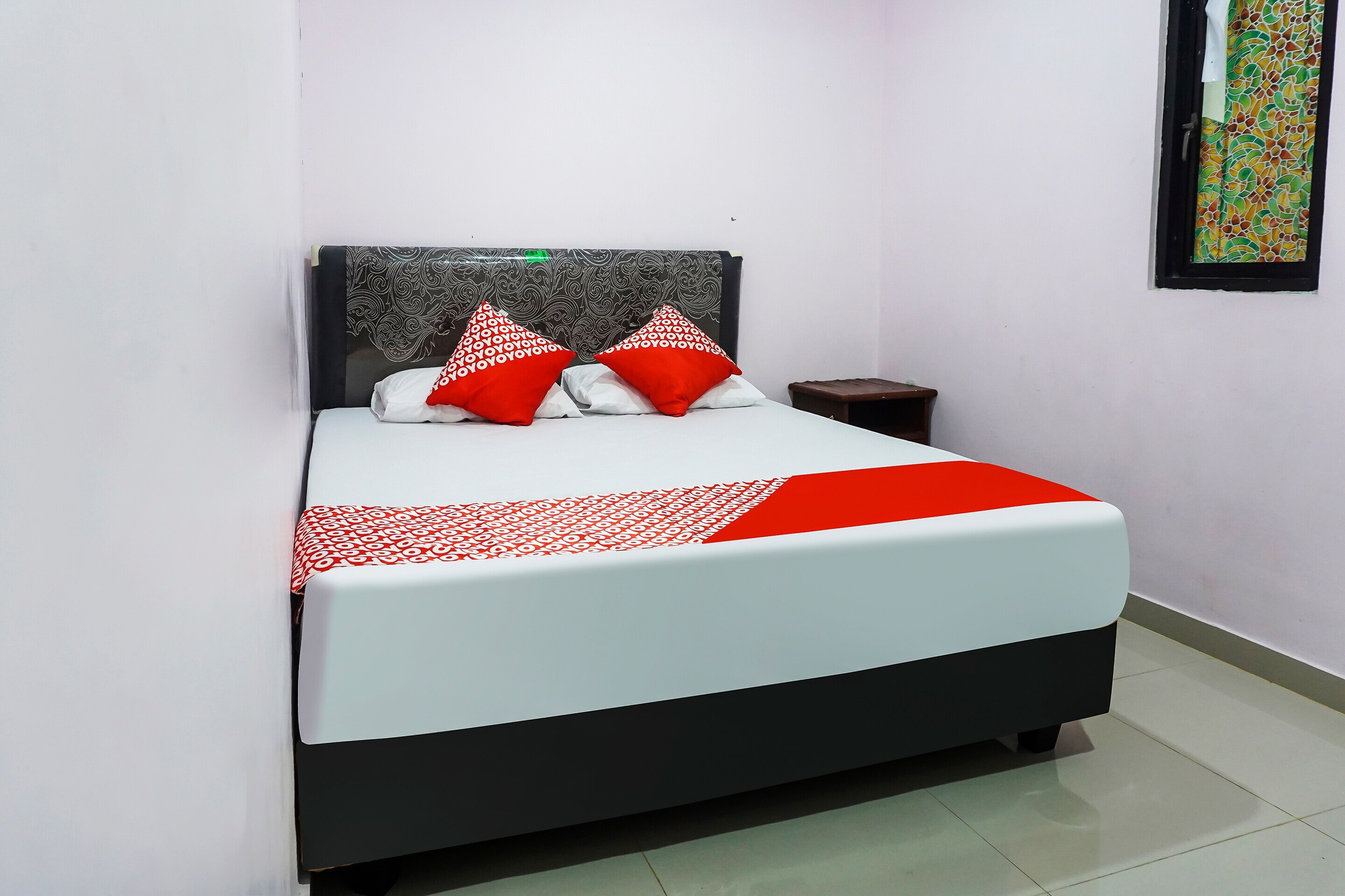 OYO 90965 Homestay Madu Makassar - Tap to explore photos
