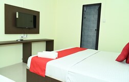 Couple Room