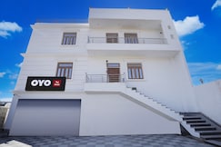 HOTEL O RAJ PALACE, Varanasi