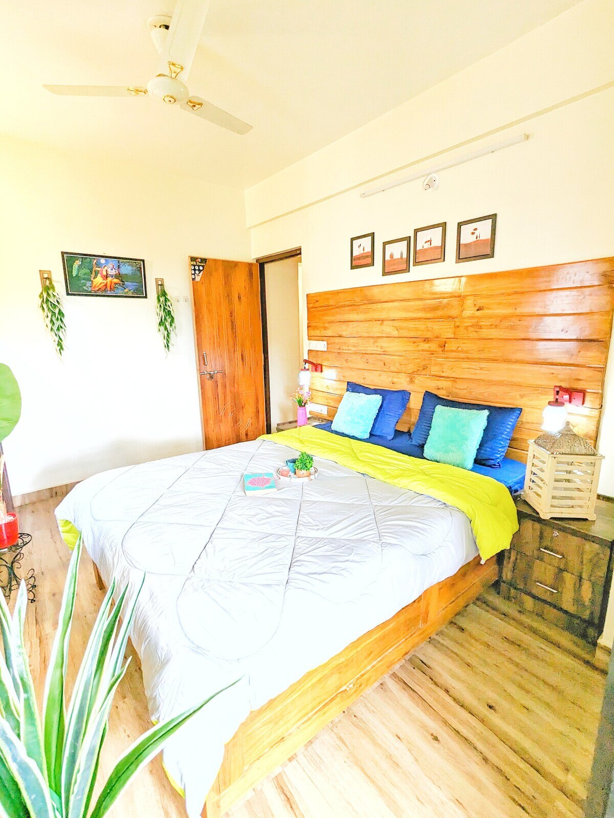 Gem 'inius 1BHK Nr Thalassa Anjuna Vagator Beach - Tap to explore photos