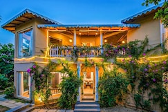 StayVista at 3 Rooms @ Mistletoe House, Bhimtal