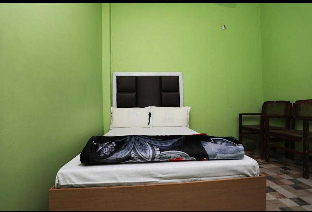 Hotel O POP Hotel Amrit Castle - Tap to explore photos