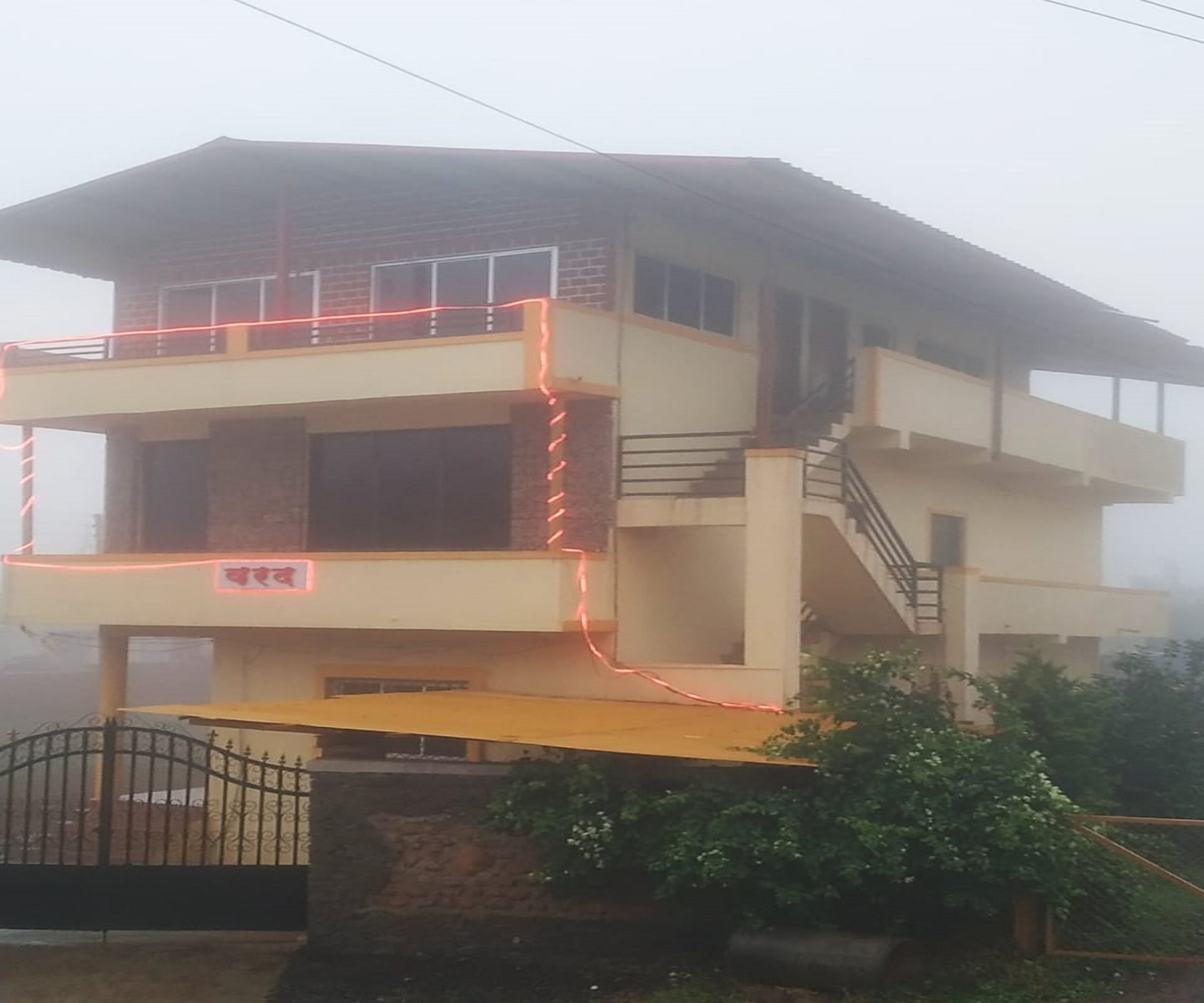 Varad Holiday Home Panchgani - Tap to explore photos