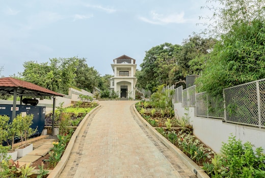 SaffronStays Eden Greens