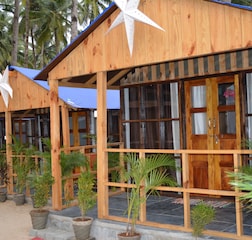 Bungalow with side Sea View