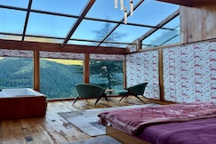 Ikigai | Stardust Glass Cabin with Jacuzzi, Jibhi