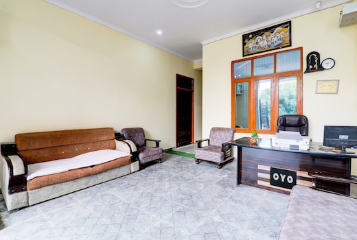 Hotel O 83143 Shyam Palace