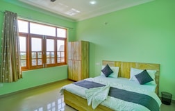 Mountain View Room with Balcony